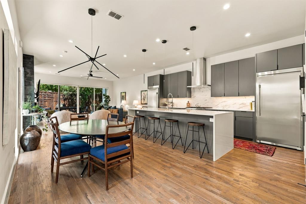 4623 Coles Manor Place