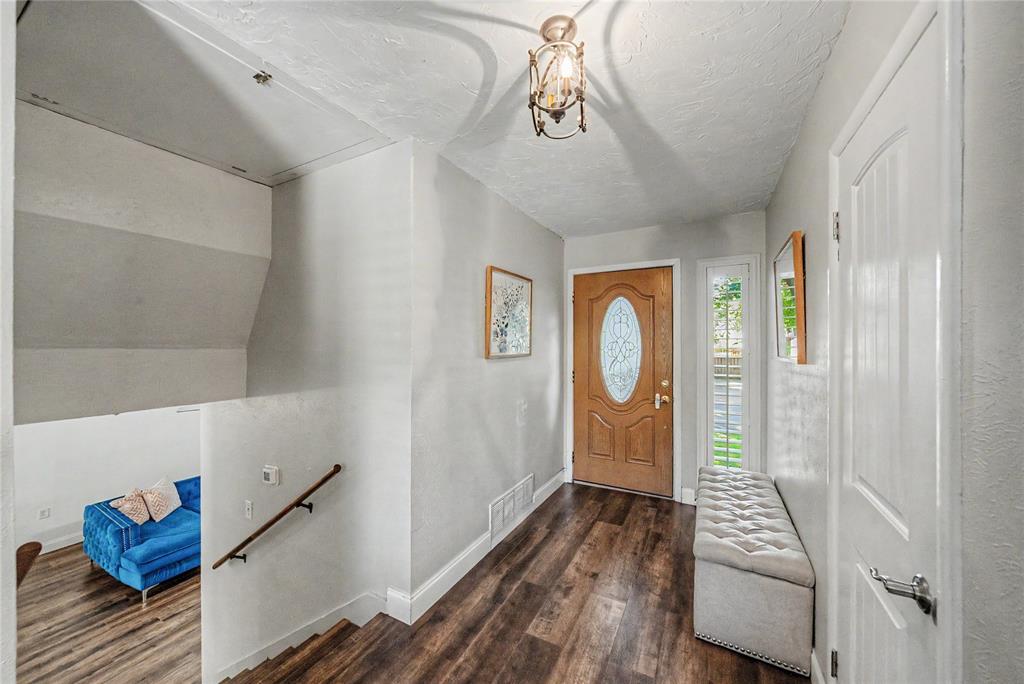 509 Westcliff Drive