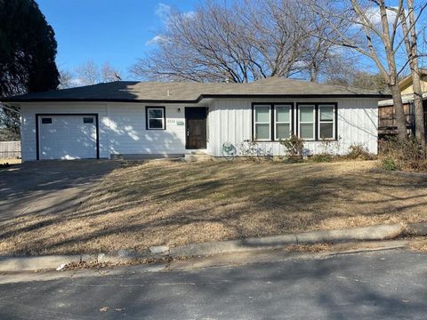 3504 Binyon Street Fort Worth TX 76133