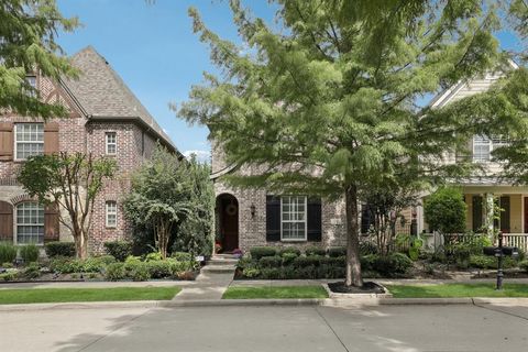 2253 Longwood Drive Carrollton TX 75010