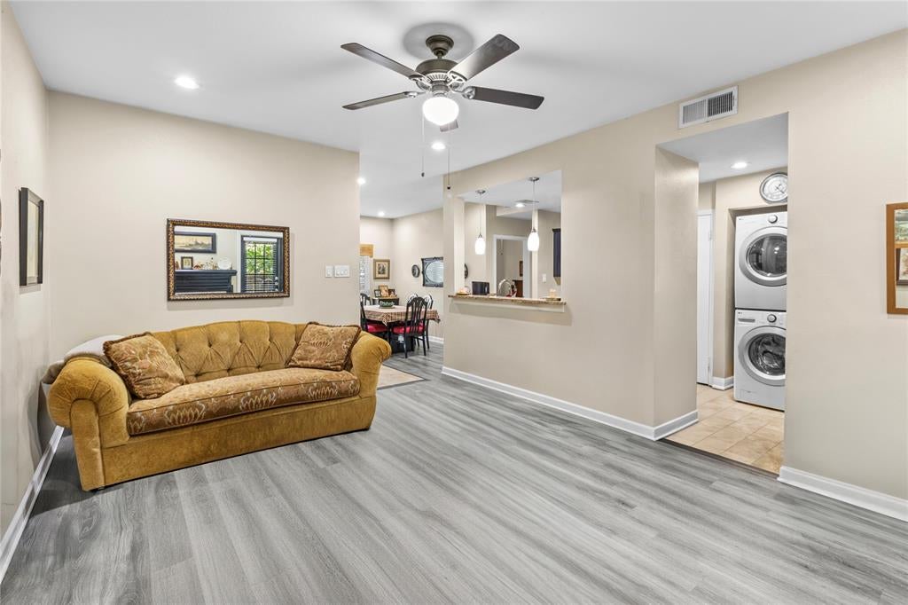 8601 Park Lane 612