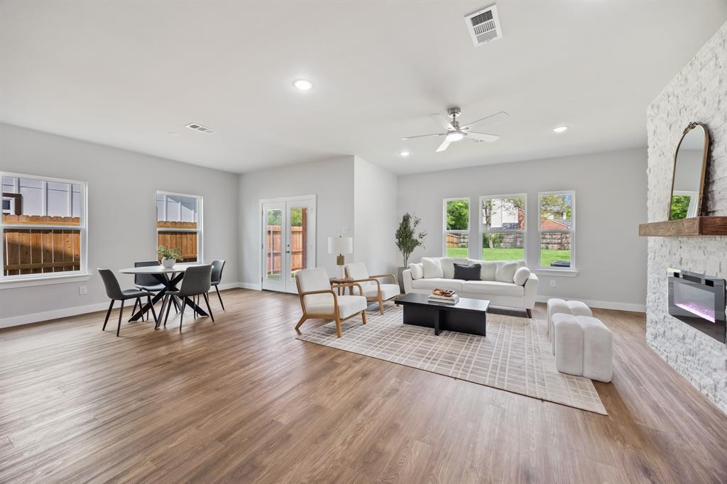 NEWTON MARTIN ABST 900 PG 580 - Residential