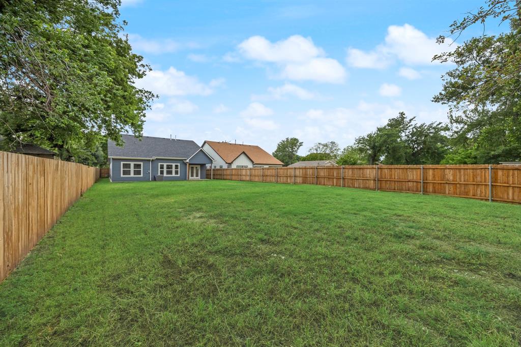 NEWTON MARTIN ABST 900 PG 580 - Residential