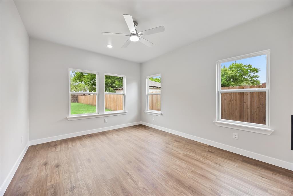 NEWTON MARTIN ABST 900 PG 580 - Residential