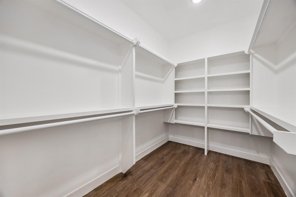 NEWTON MARTIN ABST 900 PG 580 - Residential