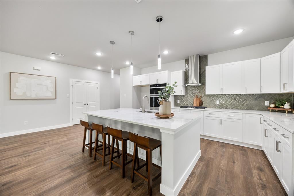 NEWTON MARTIN ABST 900 PG 580 - Residential