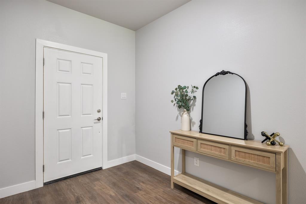 NEWTON MARTIN ABST 900 PG 580 - Residential