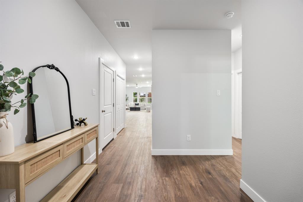 NEWTON MARTIN ABST 900 PG 580 - Residential