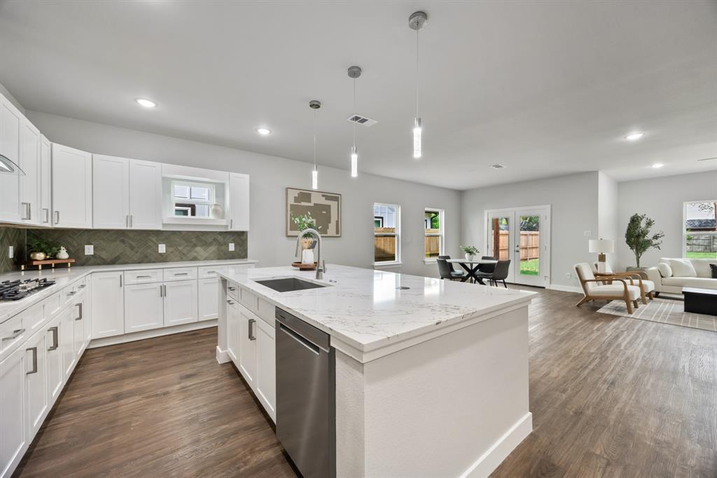 NEWTON MARTIN ABST 900 PG 580 - Residential