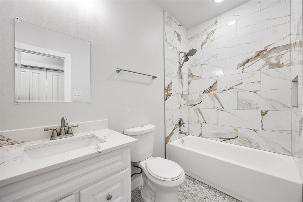 NEWTON MARTIN ABST 900 PG 580 - Residential