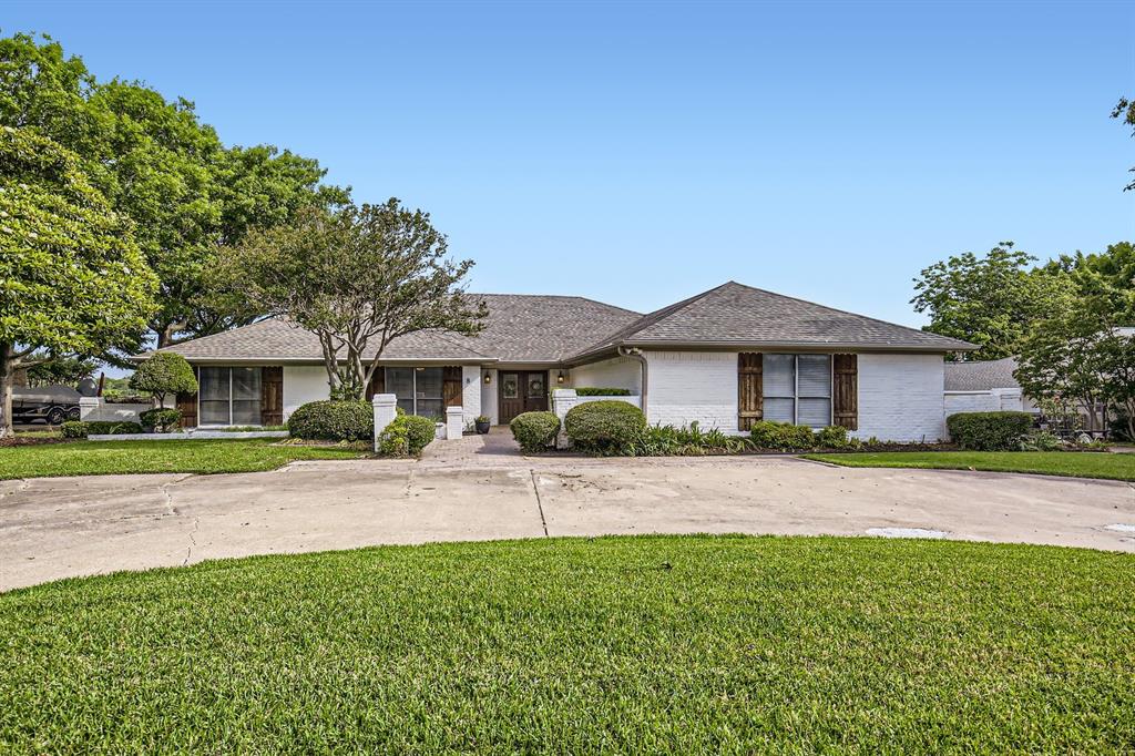 8 Canyon Ridge Drive
