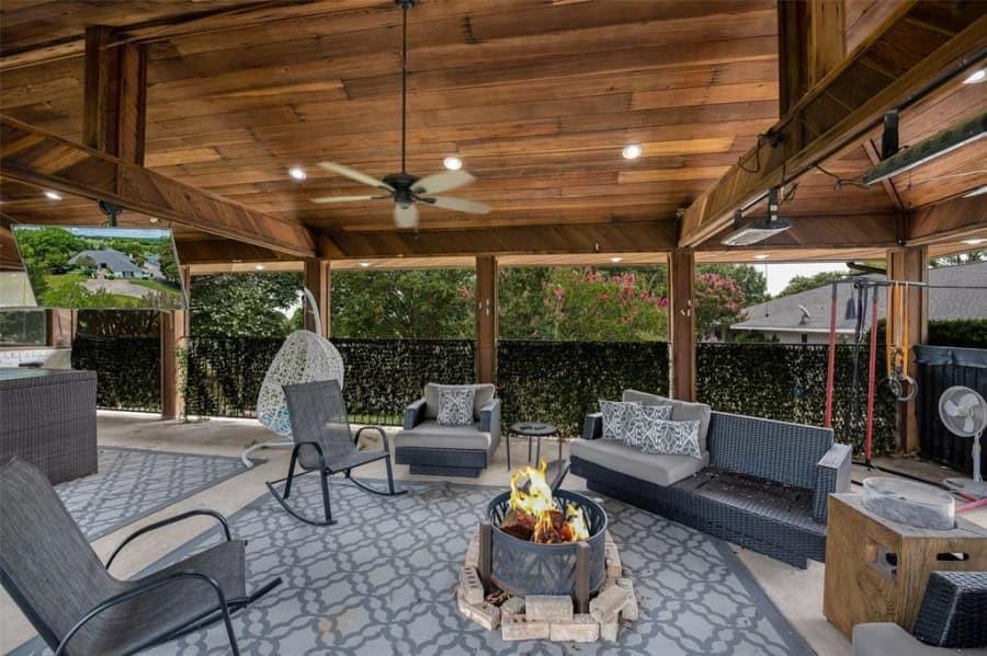 8 Canyon Ridge Drive