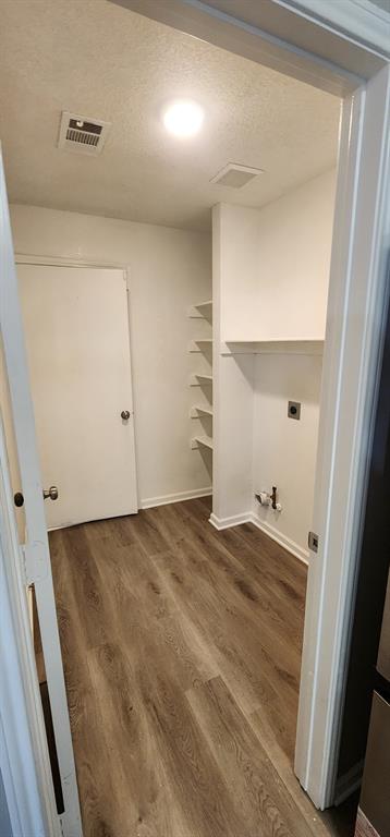 Windsor Park 03 - Residential Lease