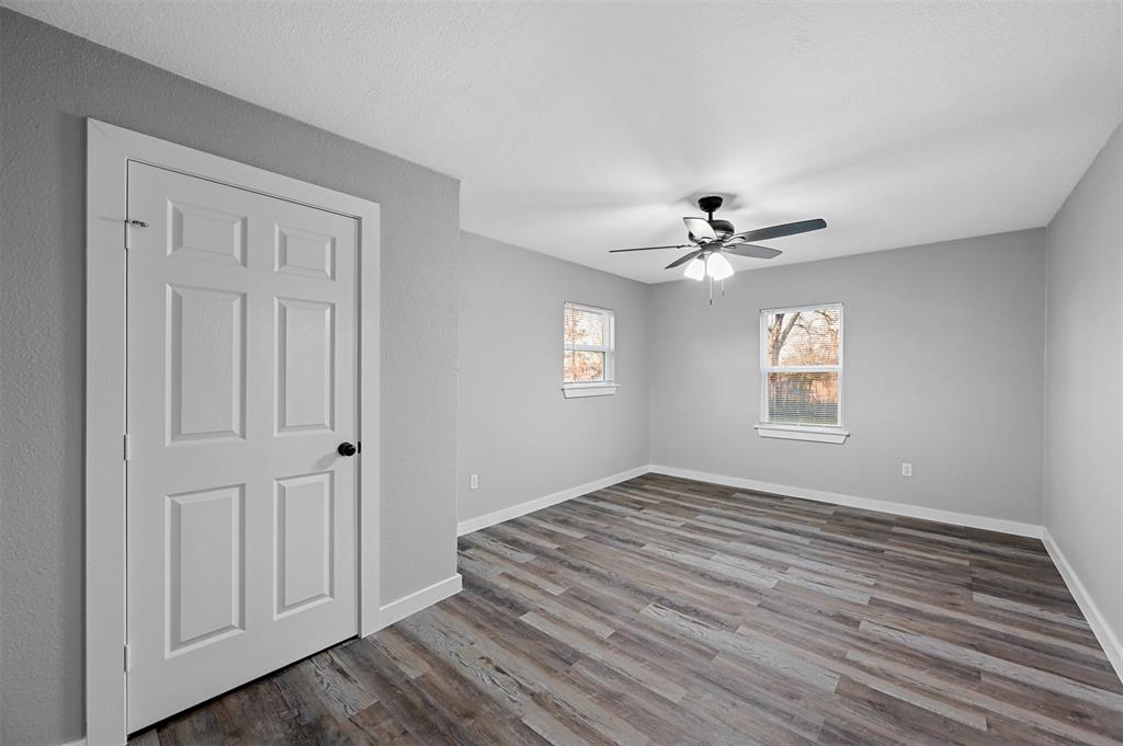 Hollowells G J Sub - Residential Lease