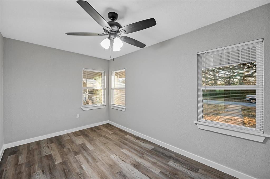 Hollowells G J Sub - Residential Lease