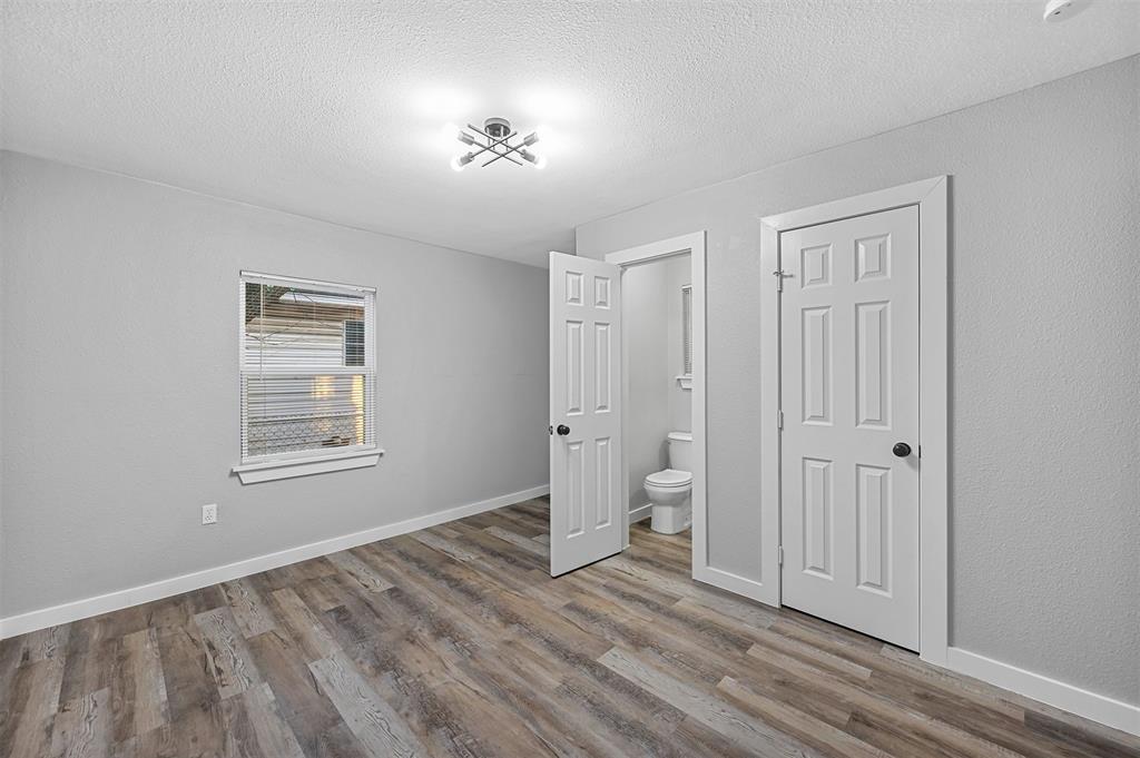 Hollowells G J Sub - Residential Lease