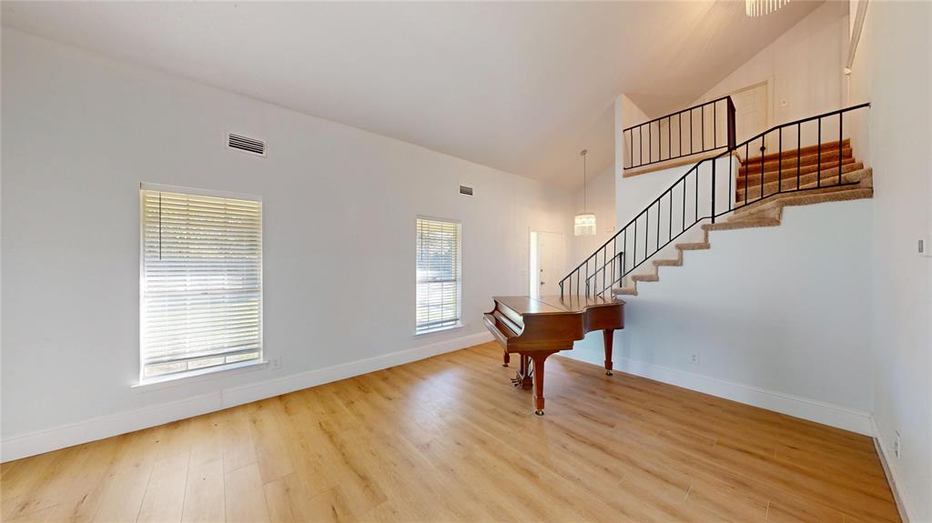 17 Green View Circle