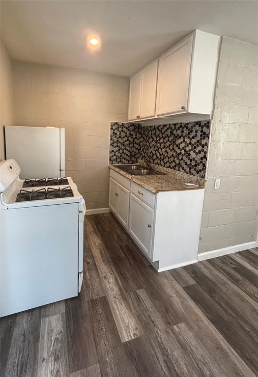 HILL TOP APARTMENTS - Residential Lease