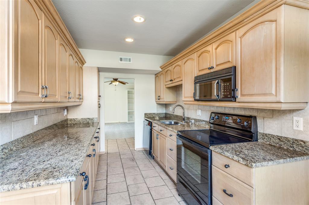 4500 Westridge Avenue 25