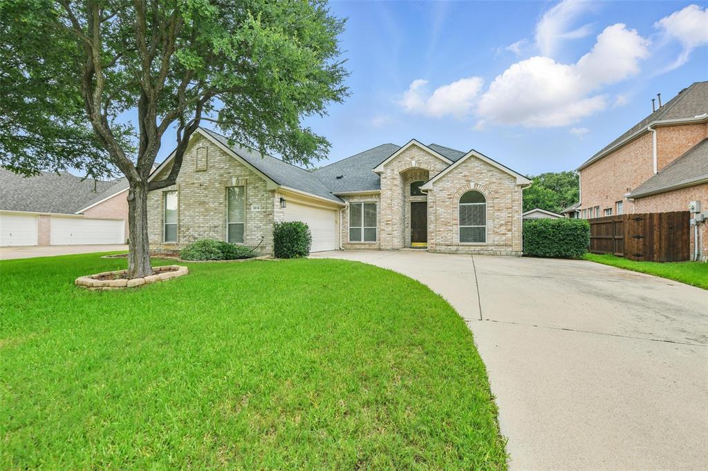 1814 Forest Bend Lane