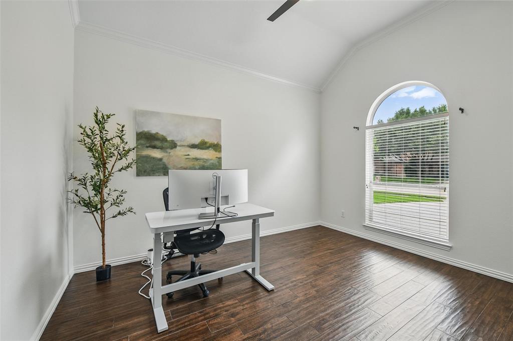 1814 Forest Bend Lane