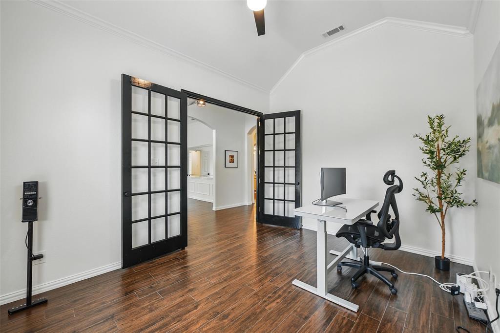 1814 Forest Bend Lane