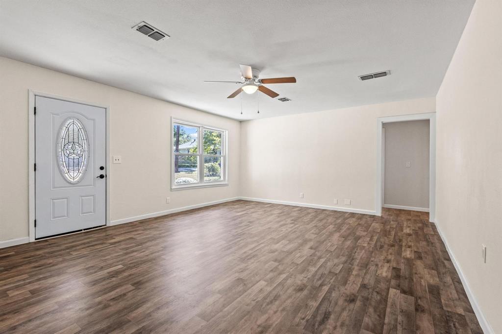 Looneys W C Add - Residential