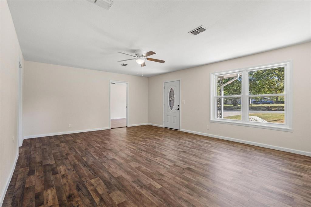 Looneys W C Add - Residential