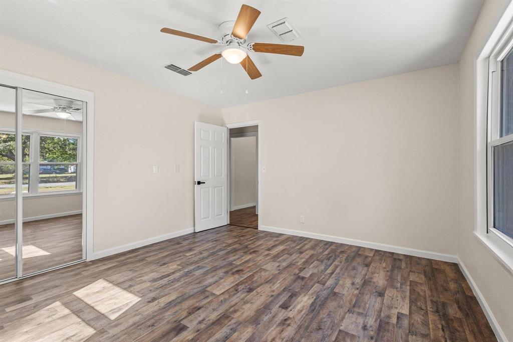 Looneys W C Add - Residential