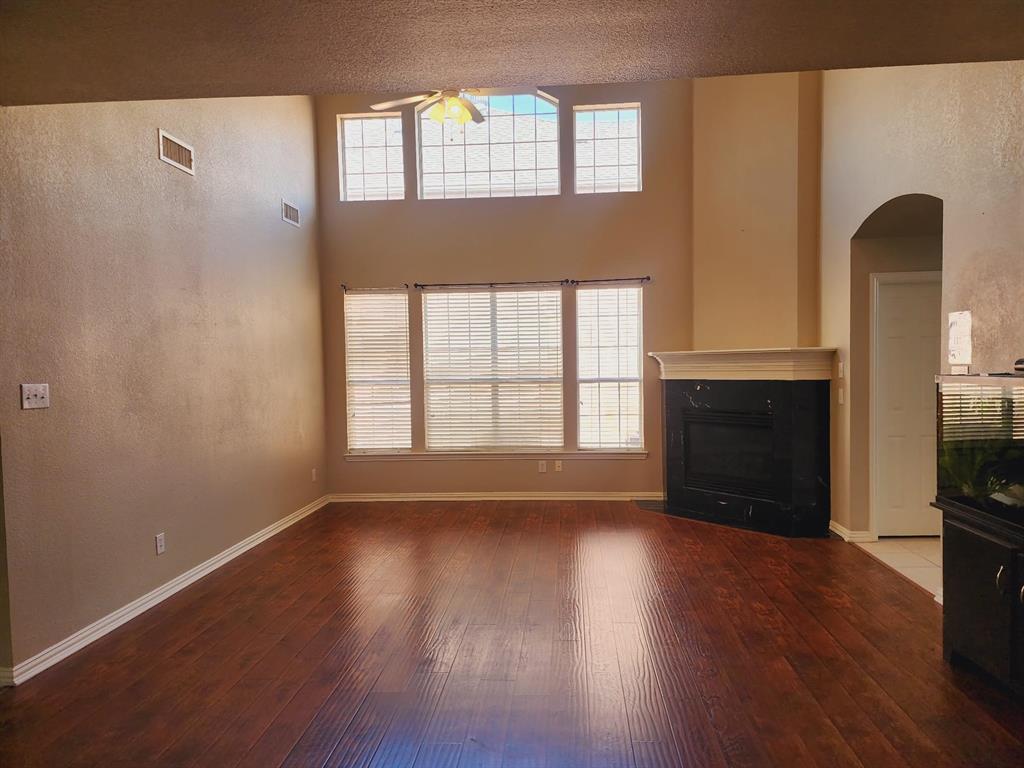 Valley Ranch 14 - Residential Lease