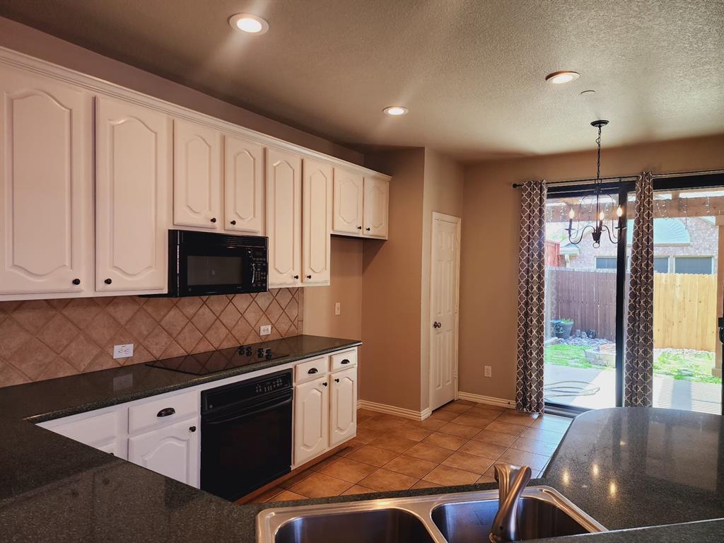 Valley Ranch 14 - Residential Lease