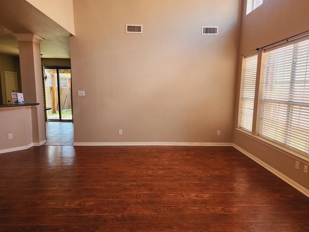 Valley Ranch 14 - Residential Lease