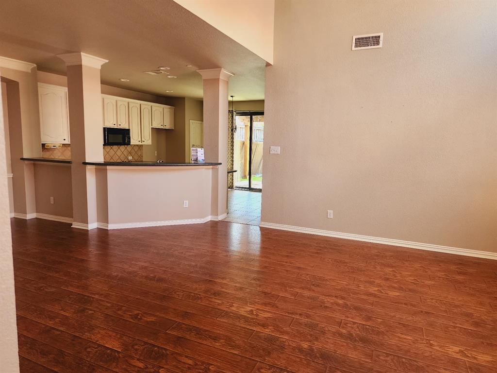 Valley Ranch 14 - Residential Lease