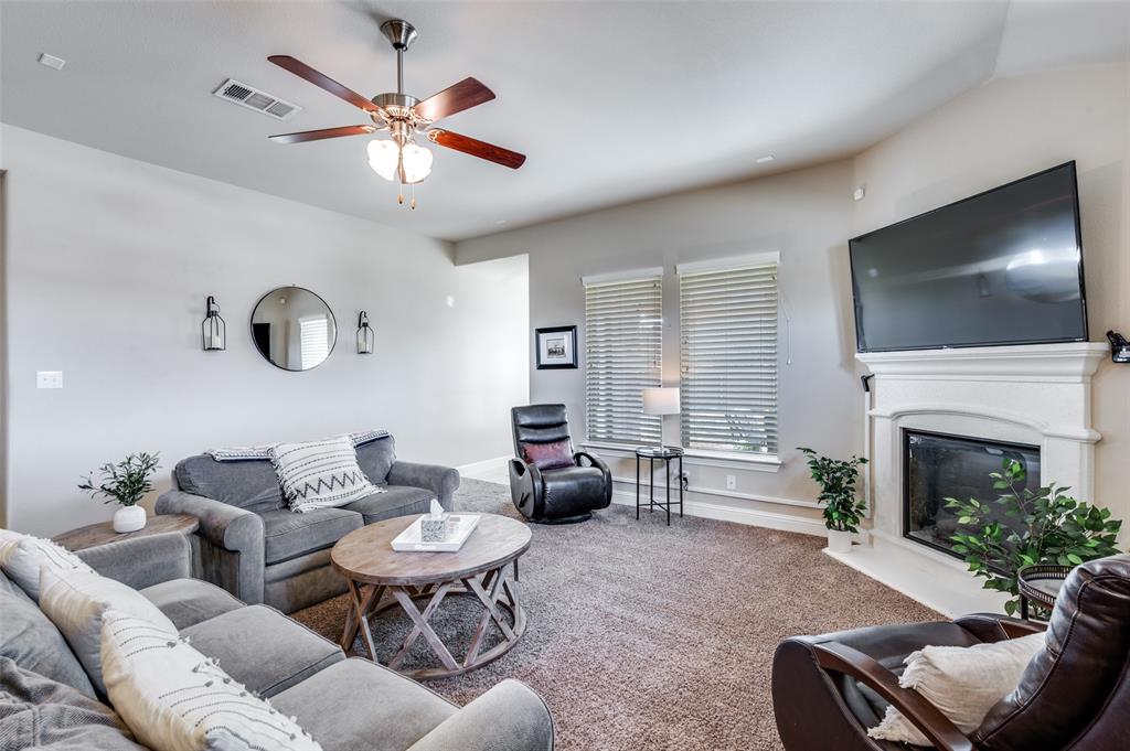 Woodridge Estates Ph - Residential