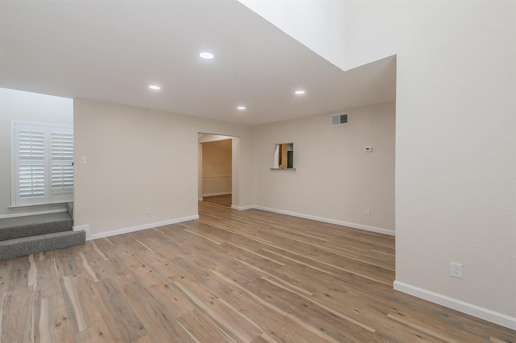 2807 Summit View Drive