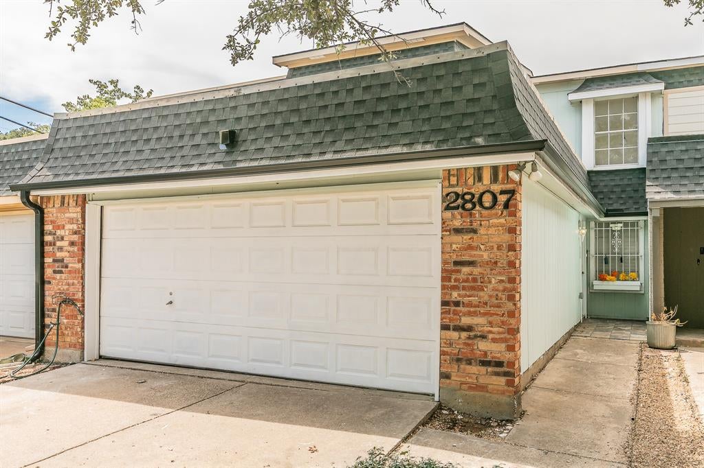 2807 Summit View Drive