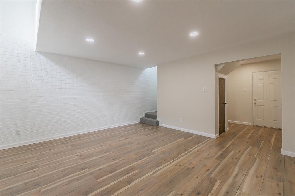 2807 Summit View Drive