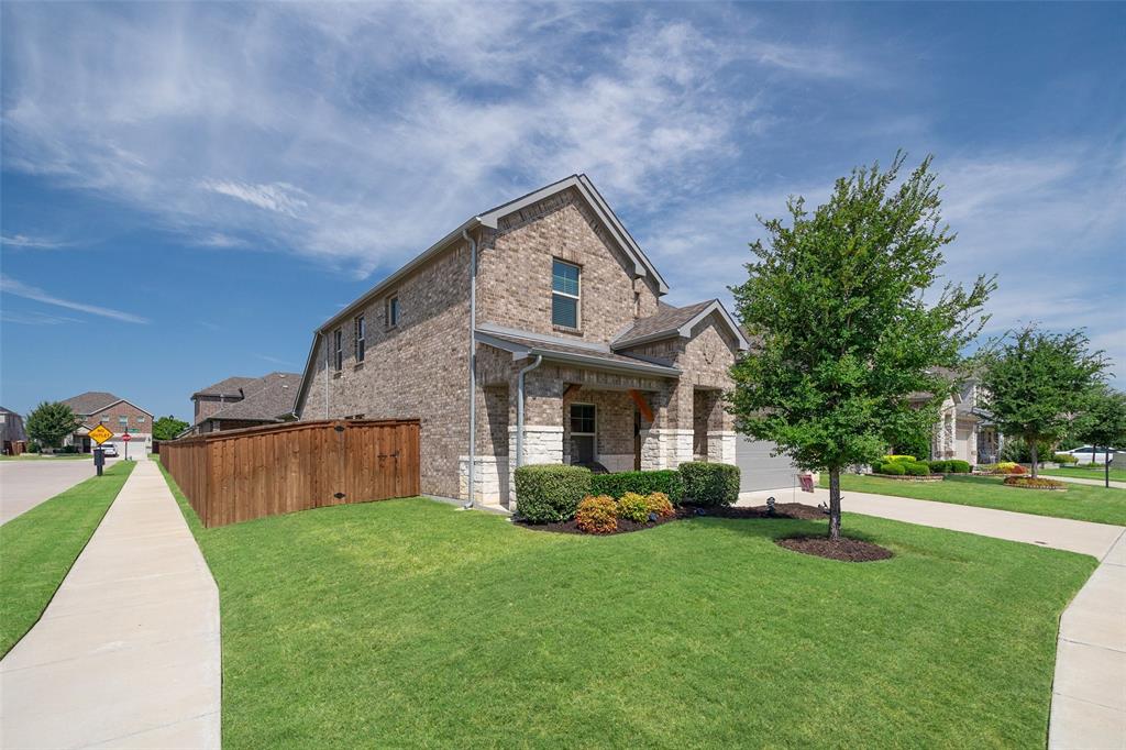 10101 Lakemont