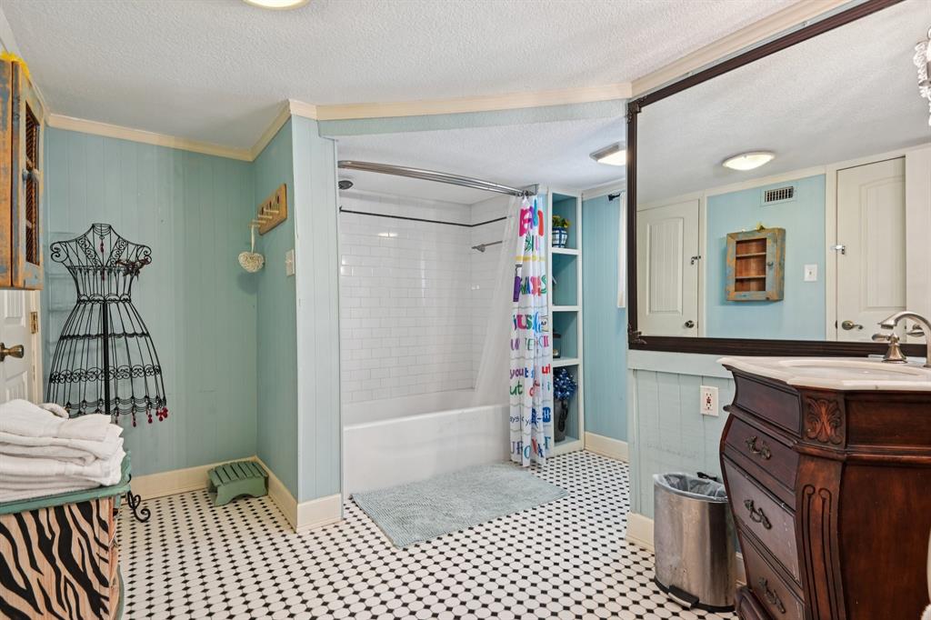 Lake Shore Acres Add - Residential