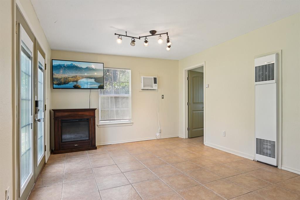 Lake Shore Acres Add - Residential