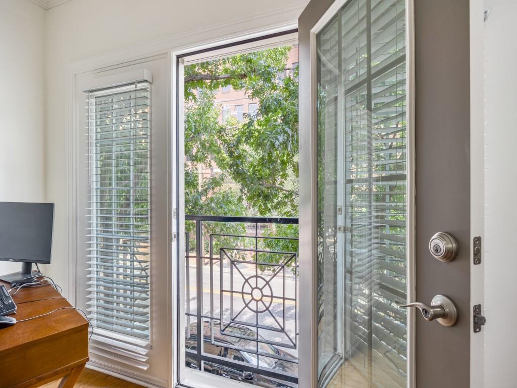 Wyndemere Condo - Residential