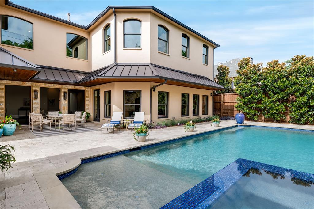 PEMBERTON - Residential