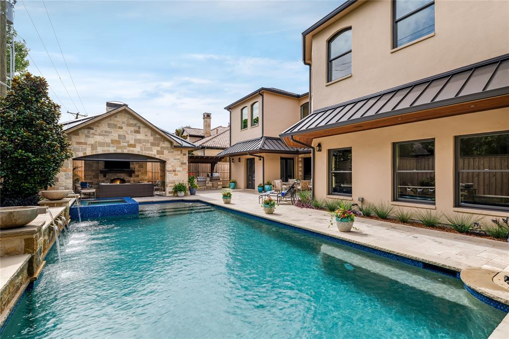 PEMBERTON - Residential