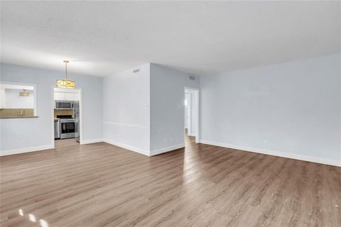6017 E University Boulevard Unit 118, Dallas, TX 75206 - #: 20846018