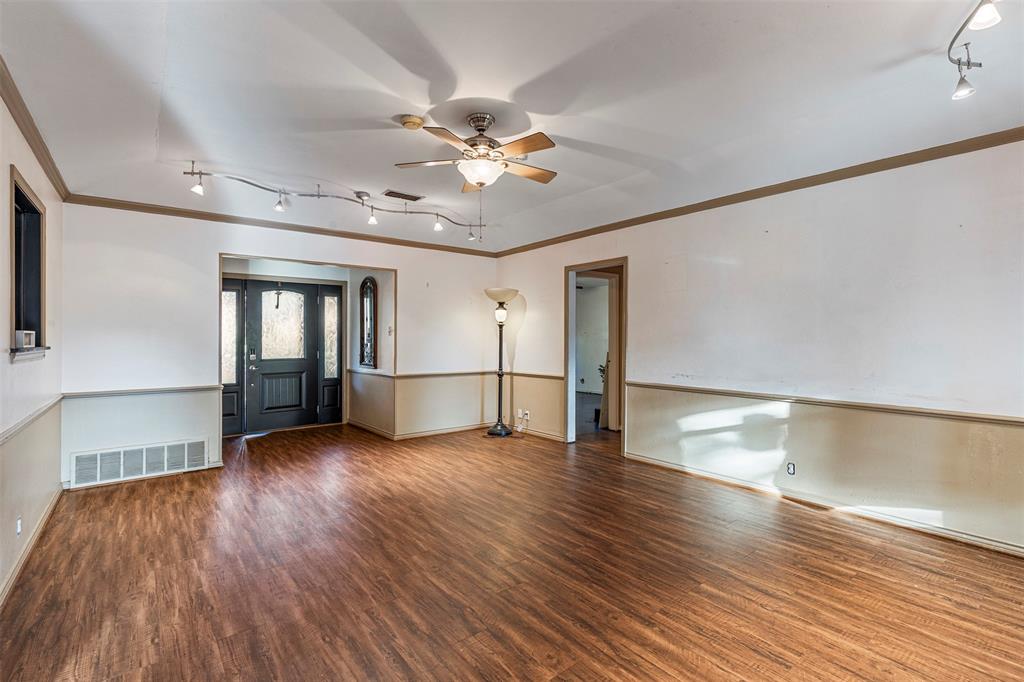 900 Stonelake Drive