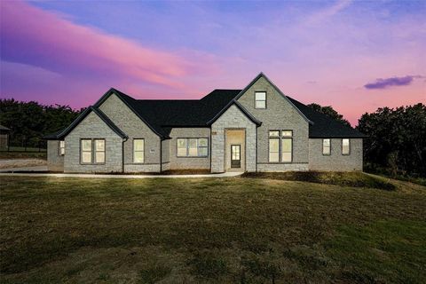 A home in Granbury