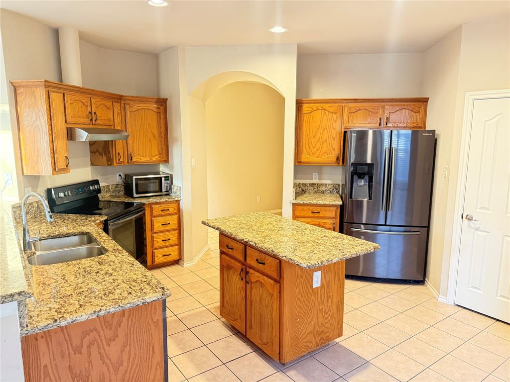 10605 Foothill Drive