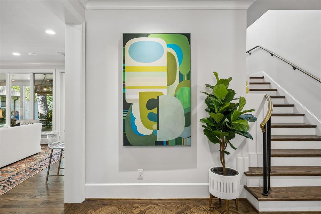 6717 Meadow Lake Avenue