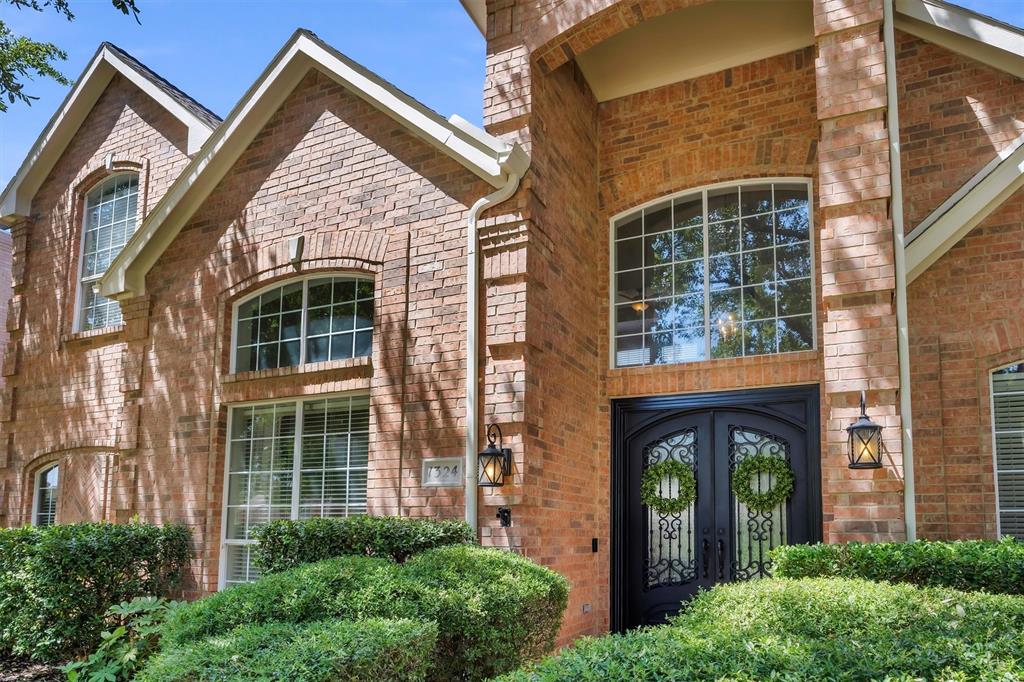 1324 Coral Drive