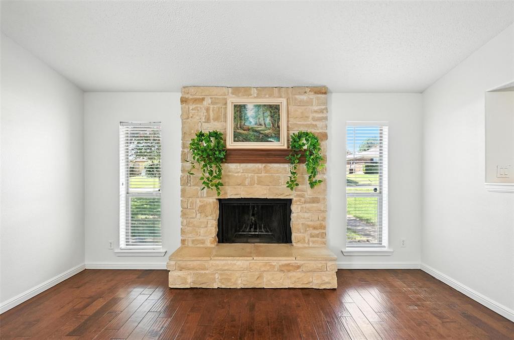 2733 E Wentwood Drive